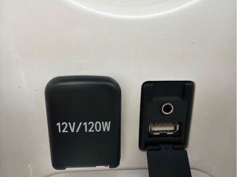 Used 2016 Toyota Prius Three FWD image 26