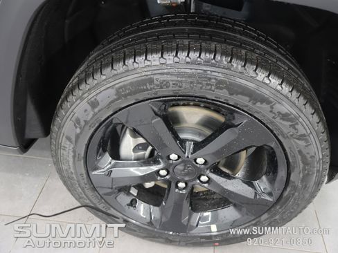 New 2026 Jeep Grand Cherokee L Limited AWD/4WD image 3
