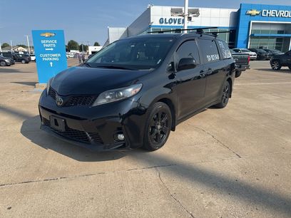Used 2020 Toyota Sienna SE