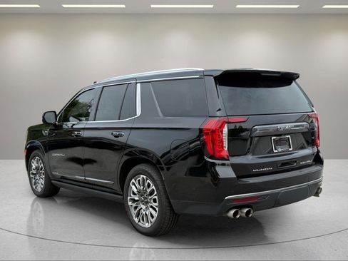 Used 2023 GMC Yukon Denali Ultimate AWD/4WD image 12