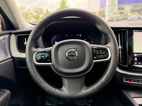 Certified 2025 Volvo XC60 T8 Ultra w/ Protection Package Premier image 17