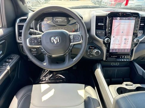 Used 2025 RAM 1500 Big Horn AWD/4WD image 14