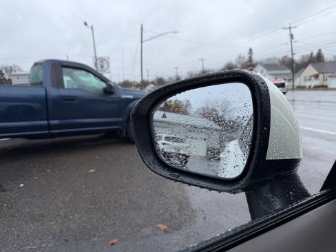 Used 2023 Nissan Rogue Platinum w/ Platinum Premium Package image 19