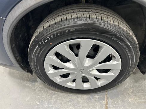 Used 2014 Nissan Rogue S image 10