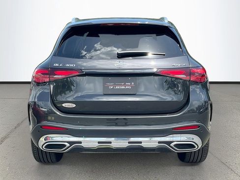 Used 2025 Mercedes-Benz GLC 300 4MATIC image 6