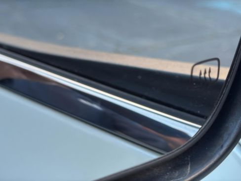 Used 2019 Toyota Highlander LE image 48