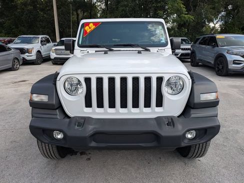 Used 2022 Jeep Wrangler Unlimited Sport AWD/4WD image 9