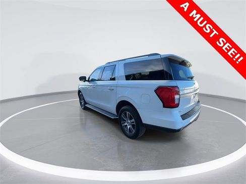 Used 2023 Ford Expedition Max XLT image 6