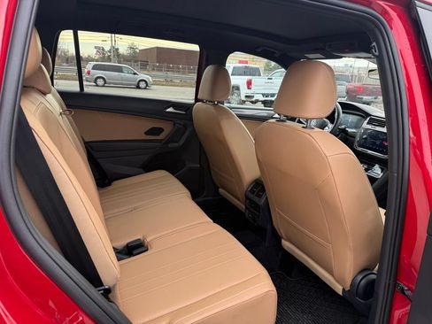 Used 2024 Volkswagen Tiguan SE R-Line AWD/4WD image 13