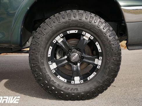 Used 2001 Ford F150 Lariat image 14