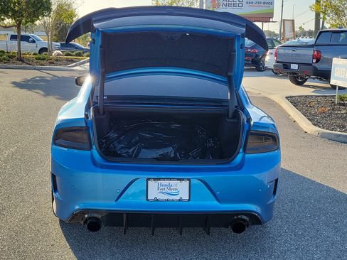Used 2019 Dodge Charger SRT Hellcat w/ Harman/Kardon Audio Group image 9