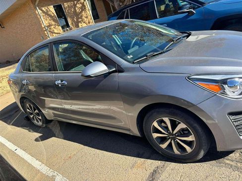 Used 2022 Kia Rio S w/ Technology Package image 9