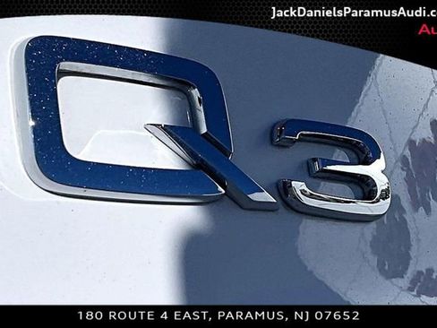 Used 2025 Audi Q3 2.0T Premium w/ Convenience Package image 23