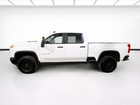 Used 2025 Chevrolet Silverado 2500 ZR2 w/ Technology Package AWD/4WD image 23