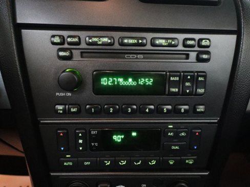 Used 2004 Ford Thunderbird RWD image 14