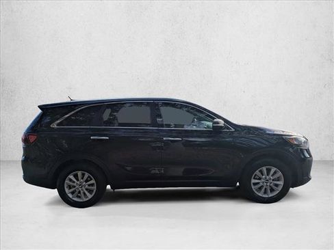 Used 2020 Kia Sorento LX image 5