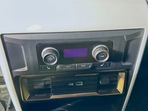 Used 2022 GMC Hummer EV Edition 1 w/ LPO, Illumination Package AWD/4WD image 32