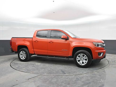 Used 2016 Chevrolet Colorado LT w/ LT Convenience Package AWD/4WD image 8