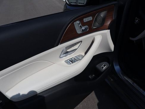New 2026 Mercedes-Benz GLS 450 4MATIC image 26