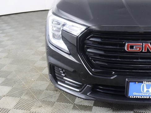 Used 2022 GMC Terrain SLE w/ Driver Convenience Package image 12