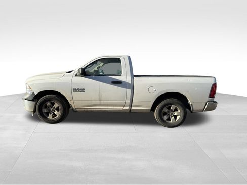 Used 2018 RAM 1500 Tradesman w/ Chrome Appearance Group RWD image 6