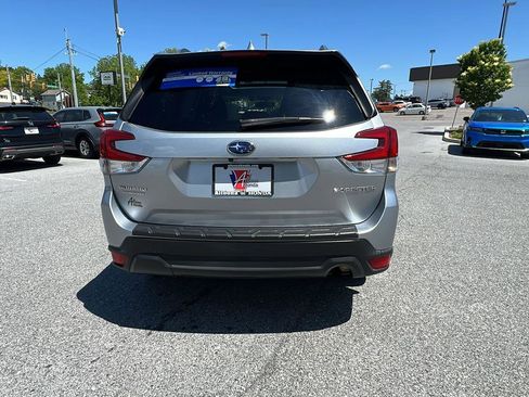 Used 2019 Subaru Forester Premium AWD/4WD image 5