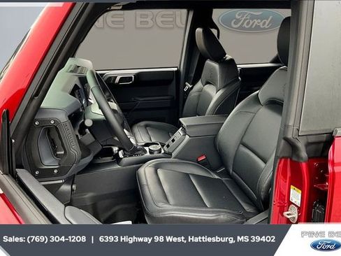 New 2025 Ford Bronco Badlands image 18