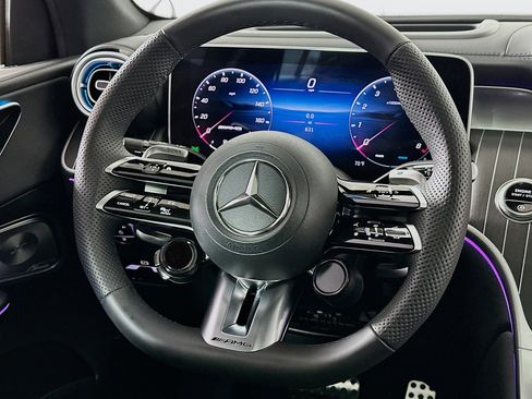 Used 2025 Mercedes-Benz GLC 43 AMG 4MATIC w/ Driver Assistance Package image 8