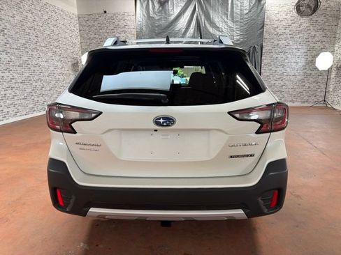 Used 2021 Subaru Outback Touring XT AWD/4WD image 5