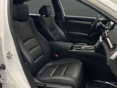 Used 2019 Honda Accord Sport image 24