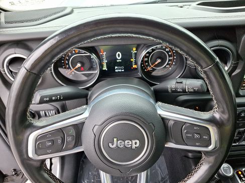 Used 2021 Jeep Wrangler Unlimited Sahara image 20