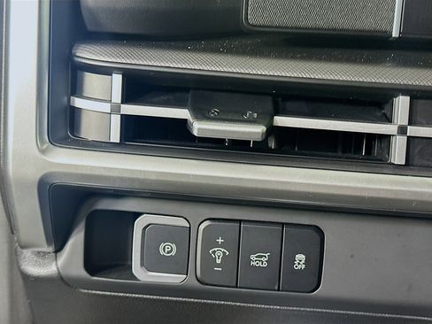 Used 2025 Hyundai Santa Fe SEL image 17