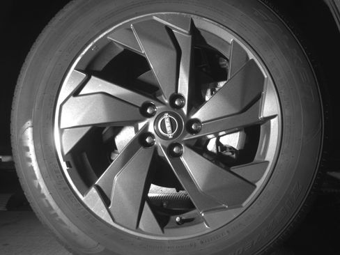 Used 2025 Nissan Rogue SV FWD image 13