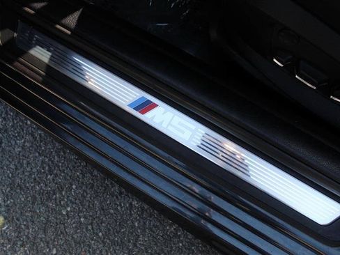 Used 2013 BMW M5 RWD image 26