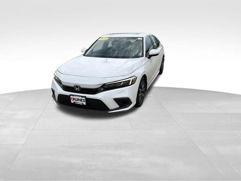 Used 2023 Honda Civic EX image 5
