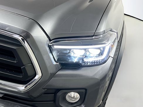 Used 2023 Toyota Tacoma TRD Off-Road image 11