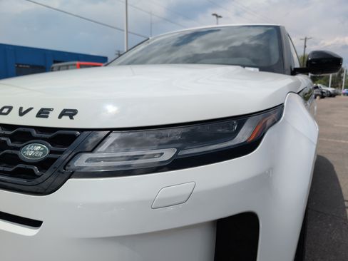 Used 2023 Land Rover Range Rover Evoque SE AWD/4WD image 8
