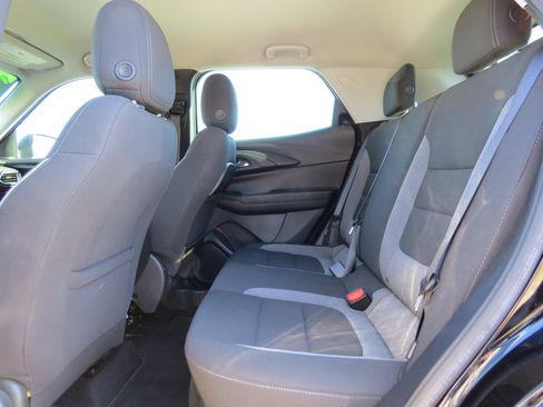 Used 2021 Chevrolet TrailBlazer LS image 13