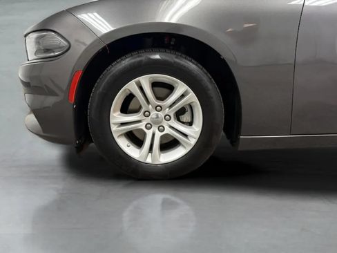 Used 2022 Dodge Charger SXT RWD image 27