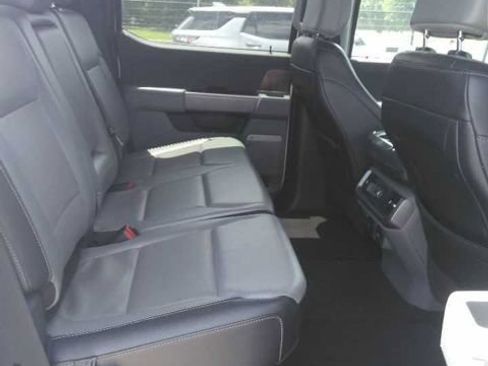 Used 2023 Ford F150 Lariat AWD/4WD image 5