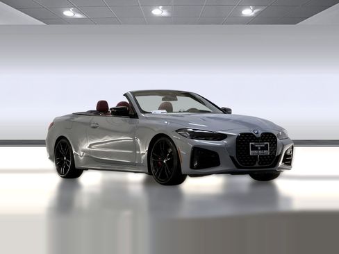 Used 2023 BMW M440i Convertible w/ Premium Package image 6