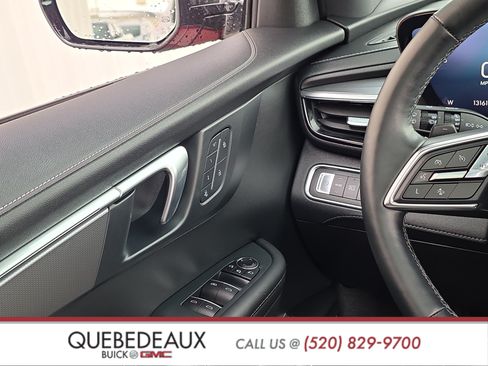 Used 2025 Buick Enclave Sport Touring w/ Power Package FWD image 24