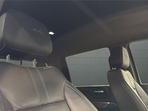 Used 2022 Chevrolet Silverado 3500 High Country image 34