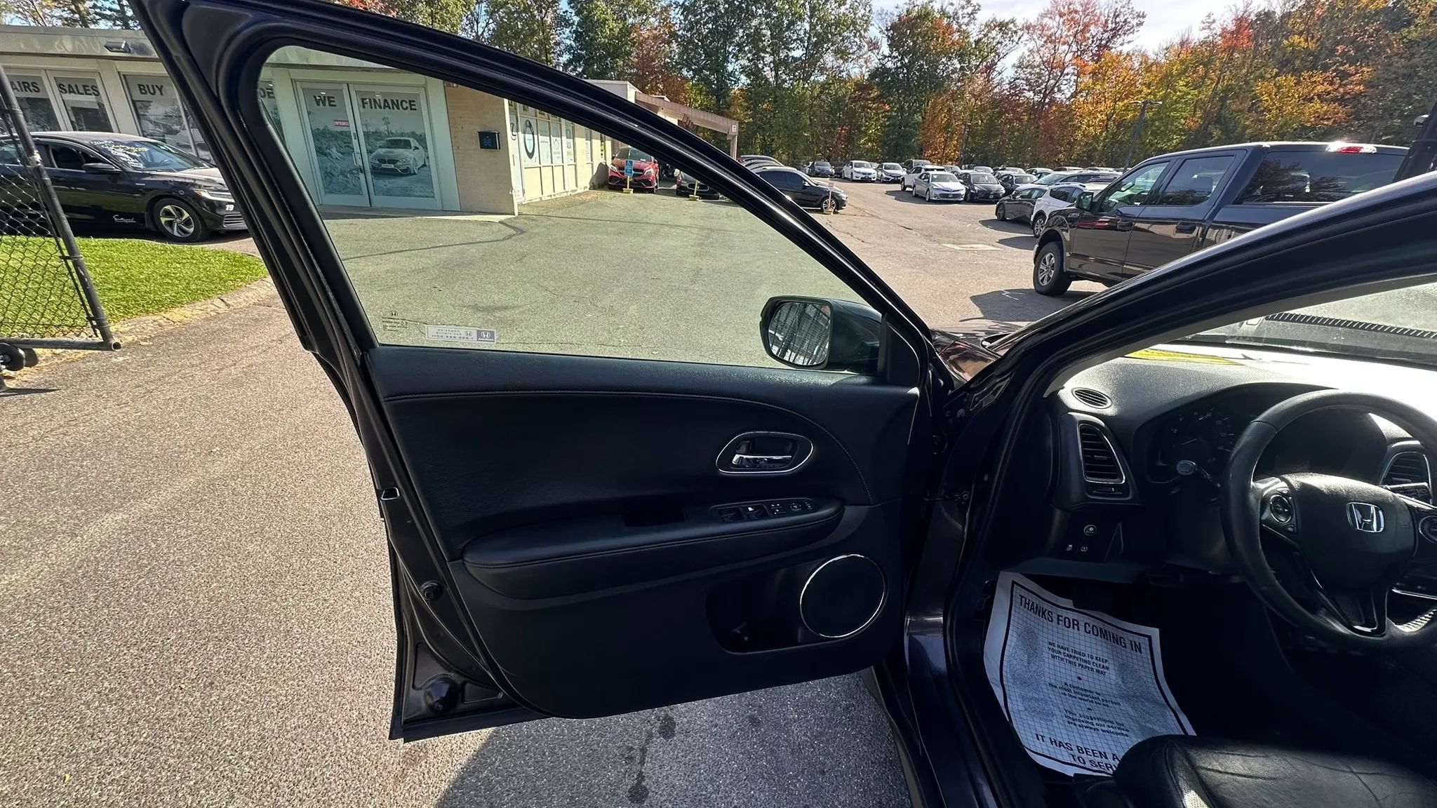 Used 2018 Honda HR-V EX-L image 23