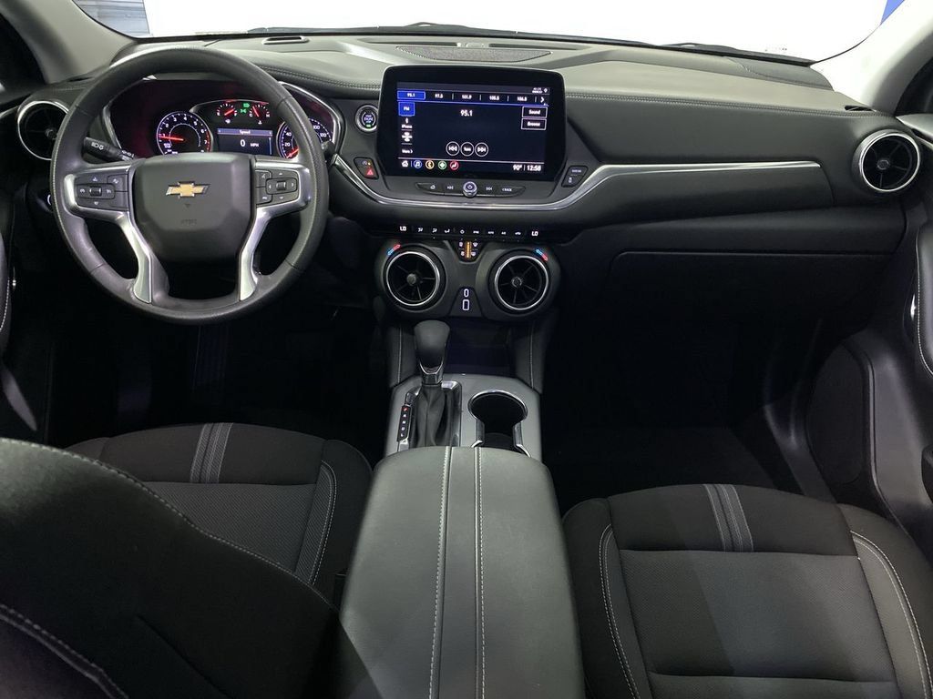 Used 2023 Chevrolet Blazer LT FWD image 25