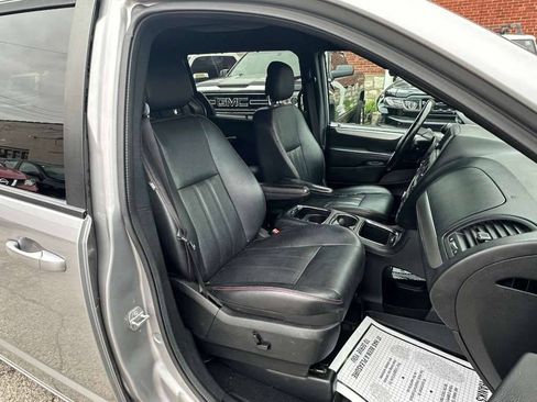 Used 2018 Dodge Grand Caravan GT FWD image 20
