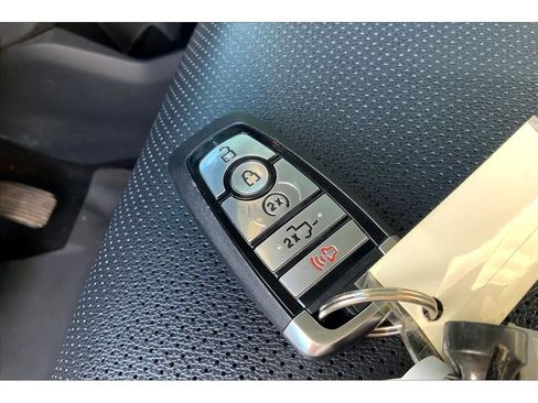 Used 2023 Ford F250 Lariat w/ Lariat Ultimate Package image 13