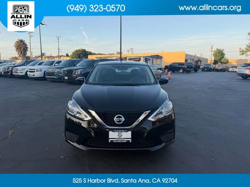 Used 2017 Nissan Sentra SV FWD image 2