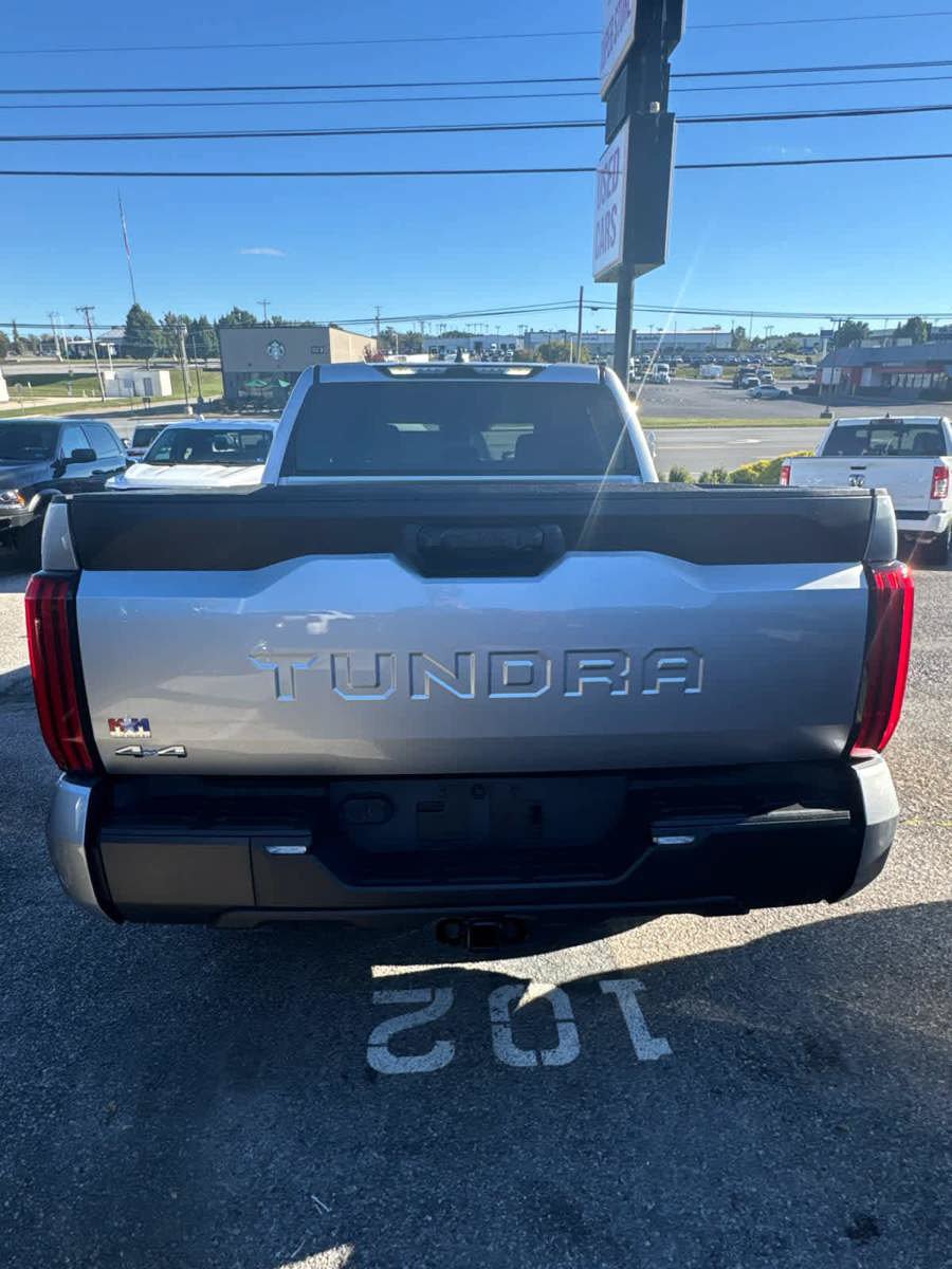 Used 2025 Toyota Tundra SR5 AWD/4WD image 14