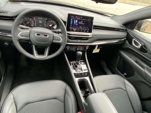New 2026 Jeep Compass Latitude AWD/4WD image 10